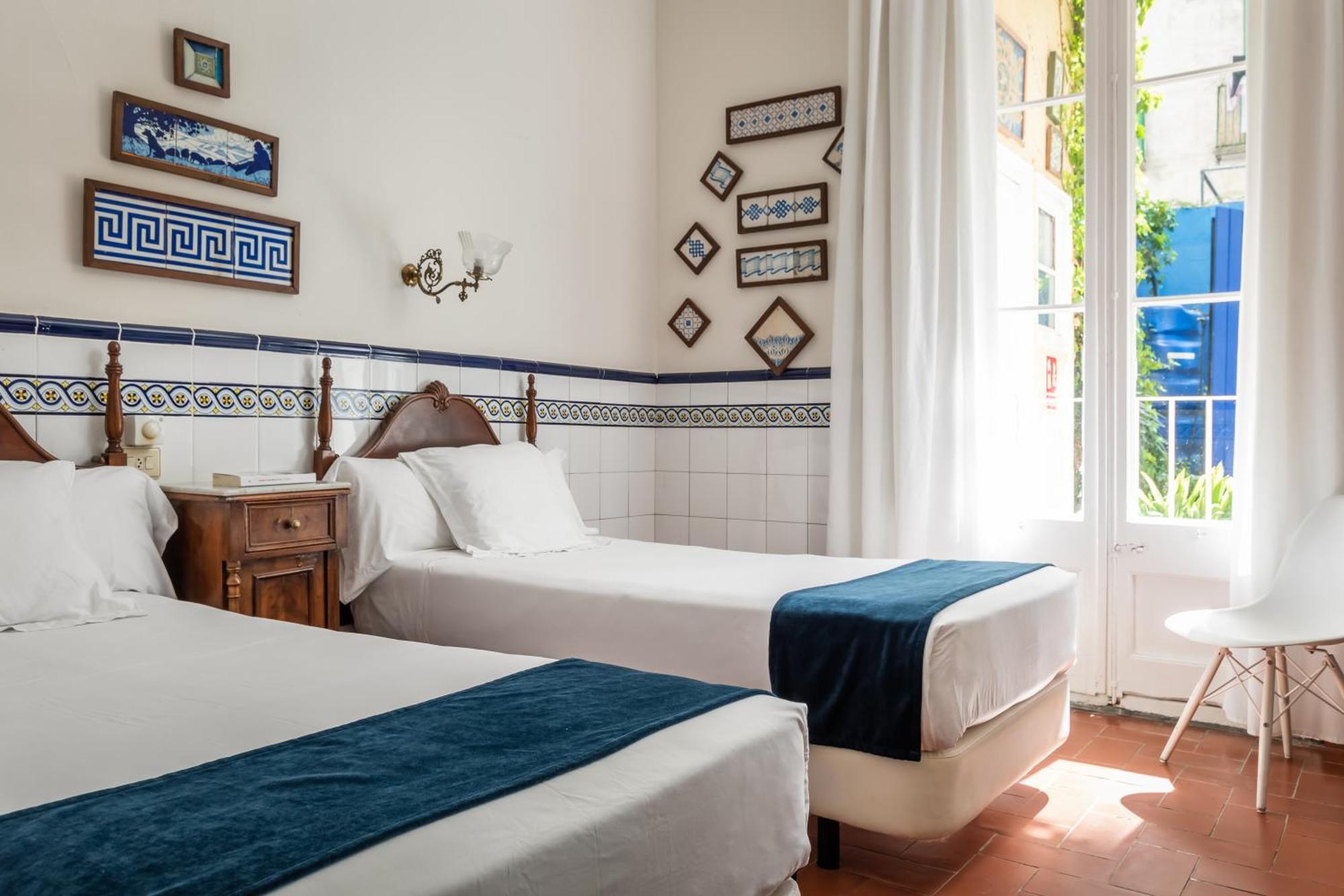 Hotel Medium Renaixenca Ситжес Екстериор снимка