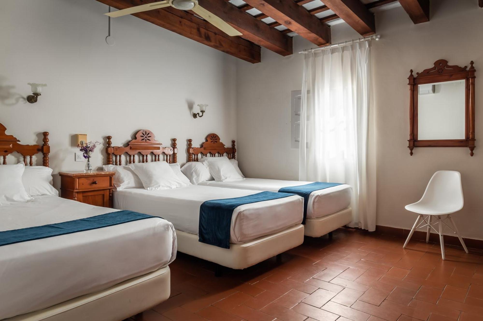 Hotel Medium Renaixenca Ситжес Стая снимка