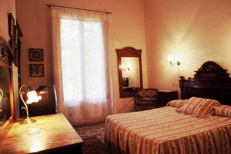 Hotel Medium Renaixenca Ситжес Екстериор снимка