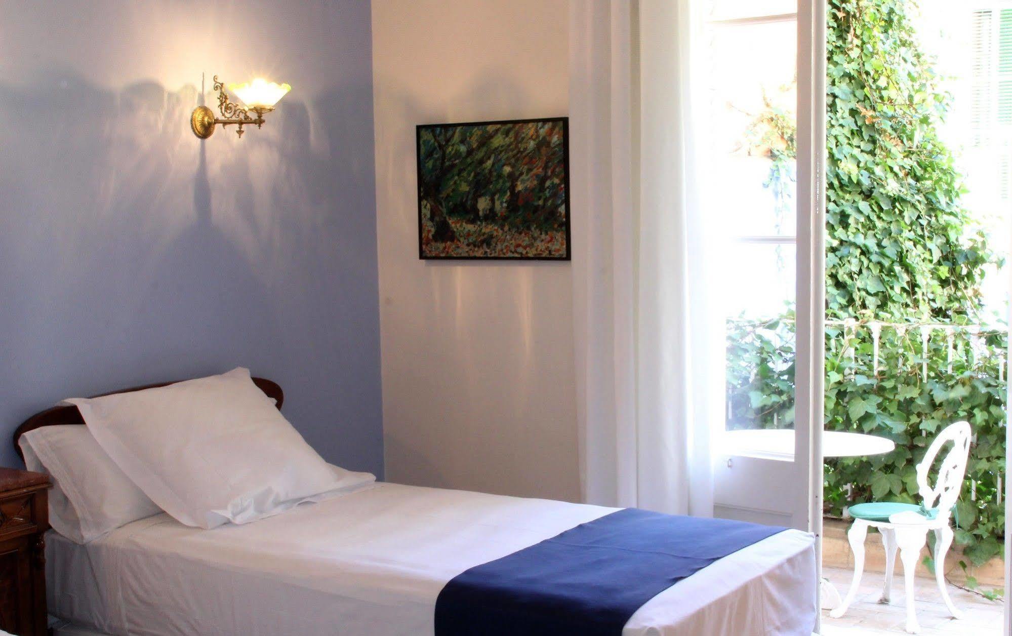 Hotel Medium Renaixenca Ситжес Екстериор снимка