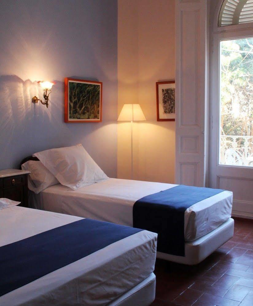 Hotel Medium Renaixenca Ситжес Екстериор снимка